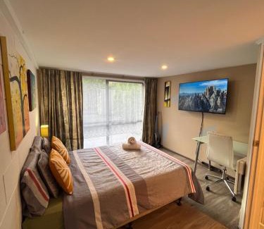 Massey Apartment | Boutique Studio - Private Cozy Oasis