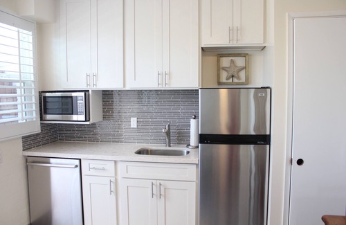 Waialae Iki Ridge Apartment | Boutique-style 1 BR 1 BA with ocean views
