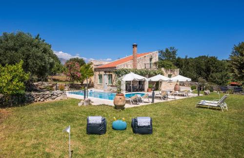 Maza Villa | BOUTIQUE VILLA PETRA AMANDA Heated pool optional