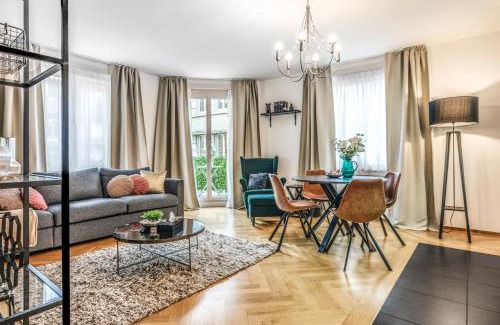 Center Apartment | Boutiqueluxury Balcony Ac Downtown