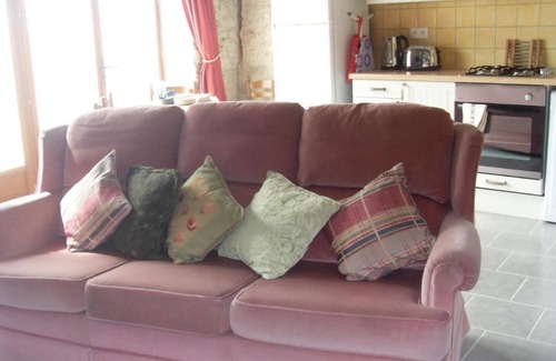 Savignac-sur-Leyze Apartment | Bouye Gite Accommodation