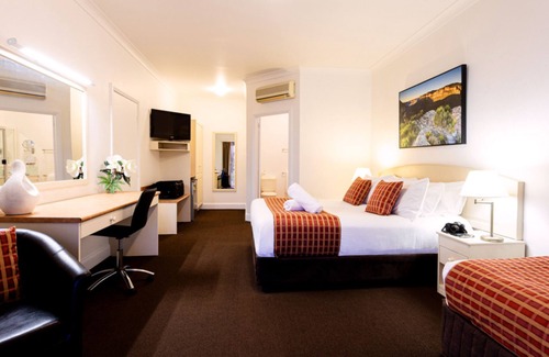 South Bowenfels Hotel | Bowen Inn Motel