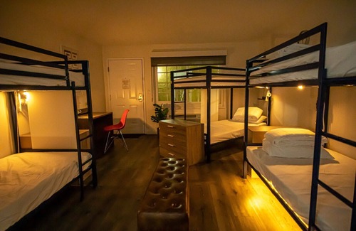Anaheim Resort House | Bposhtels Anaheim