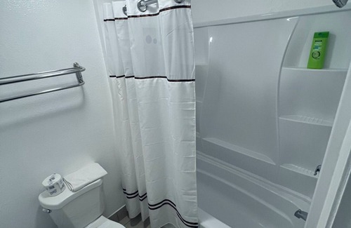 Anaheim Resort House | Bposhtels Anaheim