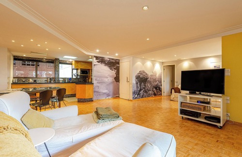 Vila Nova Conceicao Apartment | Garden balcony 2-dorms spacious & comfort apartment @ VNC