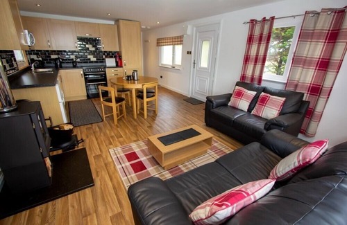 Harris Cottage | BRAEMORE CHALET, romantic, with open fire in Tarbert Isle Of Harris