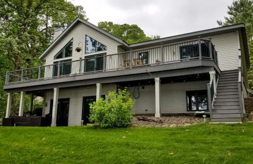 Brainerd House | Brainerd Cabin on Camp Lake with Boat Slip and Dock!
