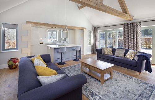 Shipton under Wychwood House | Brand new (2019) luxury one bedroom & ensuite in the heart of the Cotswolds