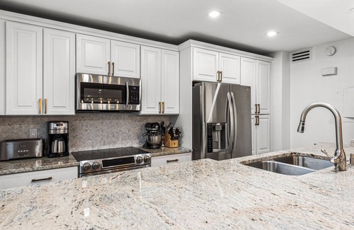 Hunt Club Condo | Brand New 2024 Home on PGA National Golf Course by Guaranteed Rental™