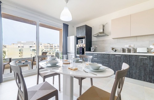 Qawra Apartment | Brand new Beautiful and Bright 3 Bedroom 2 Bathroom Apartment H 10