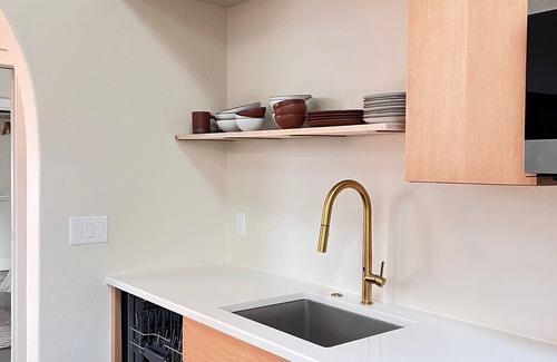 Asheville Cottage | Brand new cottage in charming Norwood Park