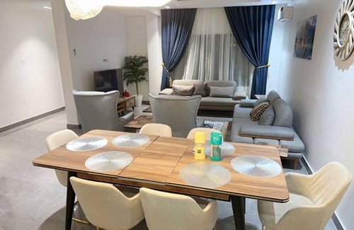 Port Harcourt Apartment | Brand New Exclusive Condo with Pool and Gym