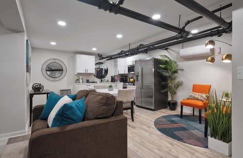 Union Park Apartment | Brand new, Great location, PET/kid friendly, FREE parking, quiet neighborhood!