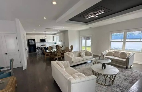 Bethpage House | Brand new house in Hicksville!