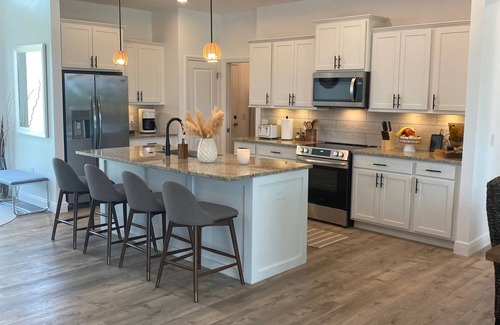 Long Meadow House | Brand New House Private Resort Style.