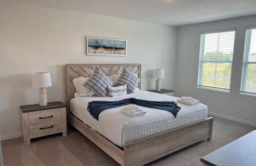 Davenport House | Brand new lux townhome close to Disney