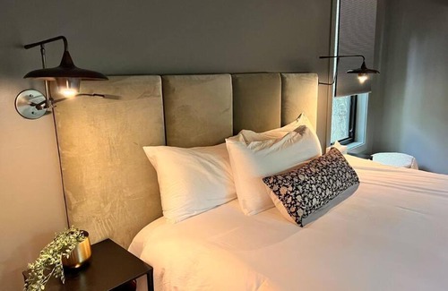 McArthur Apartment | Brand New Luxur