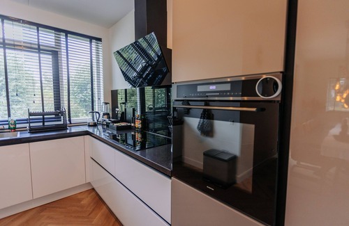 Slotervaart Villa | Brand new Luxurious 6 Bedroom Villa in Amsterdam