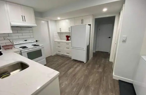 Maple Ridge Apartment | Brand new, modern suite in the centre of town!