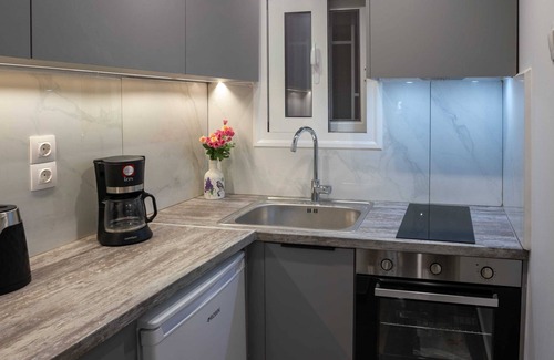 Pangrati Apartment | Brand New Pagrati Apt Modern Comfort