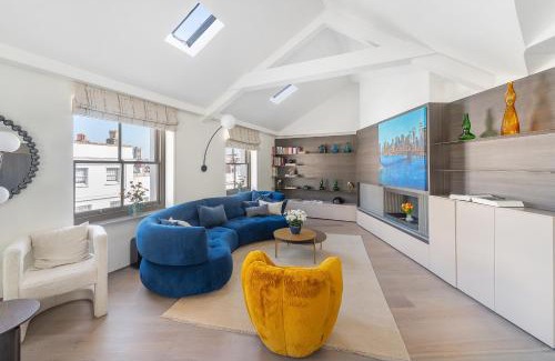 Colville Apartment | Brand New Refurbishment Townhouse in Notting Hill near Portobello Road with AC Air Conditioning & Roof Terrace