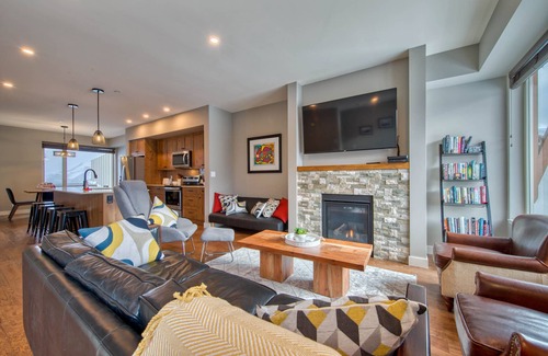 Sun Peaks House | Brand New Spacious 3 Bedroom with ski-in/ski-out access via the new Orient chairlift