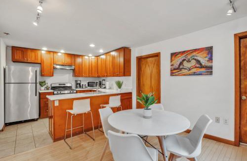 Northampton Apartment | Brand New Stylish Noho Apartment