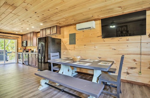 Trenton Cabin | Brand-New Trenton Cabin: Panoramic Lake Views