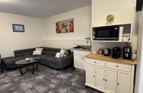 Brandon Apartment | Brandon's Hanbury View