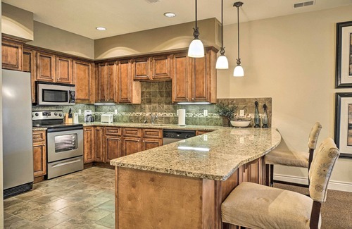 Branson Condo | Branson Condo w/Balcony, 3 Miles to Downtown