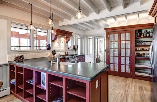 Orson House | Breathtaking 44+ Acre Country Estate