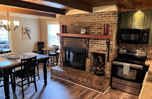 Beechgrove House | Breathtaking Country Paradise with hot tub where you can unplug in nature