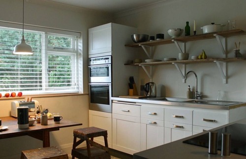 Colchester House | Breathtaking location - simple 1930's home with log fires & amazing sunsets
