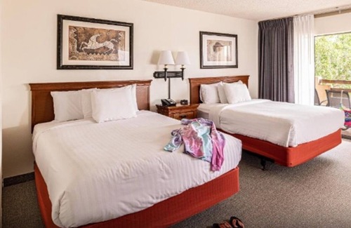 Wahweap Resort | Breathtaking Scenery!: 4 Family Friendly Units! Near Glen Canyon, Onsite Pool