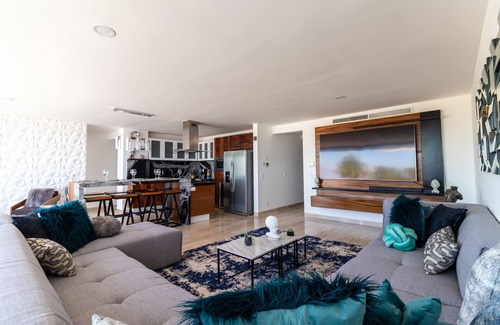 Emiliano Zapata Condo | Breathtaking View with open design and Game Room