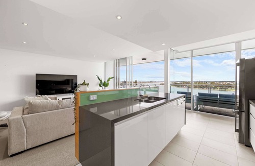 Mandurah Apartment | Breathtaking Waterfront Apartment in Mandurah