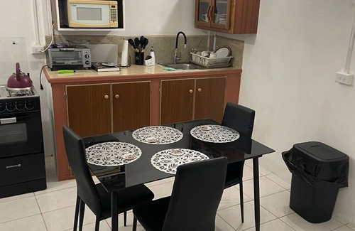 Scarborough Apartment | Breeze Manor apartment 1 n2bedroom apartment in lovely Scarborough with WiFi, AC