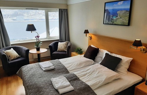 Svelgen Hotel | Bremanger Fjordhotell