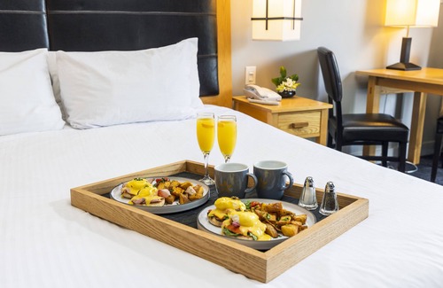 Brentwood Bay Hotel | Brentwood Bay Resort & Spa