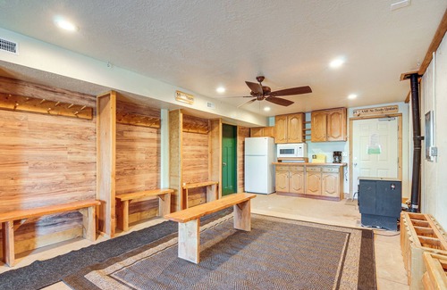 Brian Head Cottage | Brian Head Cabin < 1 Mi to Resort: Ski + Mtn Bike