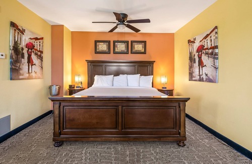 Crawfordville Hotel | Bridal Elegance Awaits – Romantic Suite at Wildwood Inn, Crawfordville