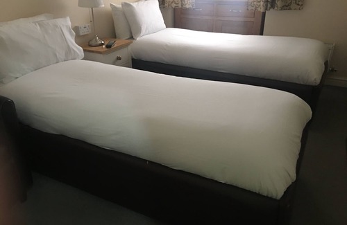 Barrow Gurney House | Bridge Farm Guesthouse