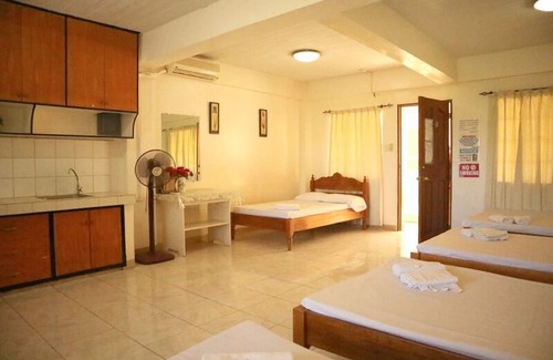 Laoag House | Bridgeview Inn