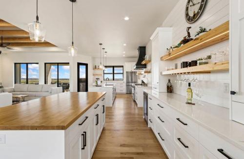 Fort Collins House | Bridle Ridge Retreat - Modern Comfort, Open Views