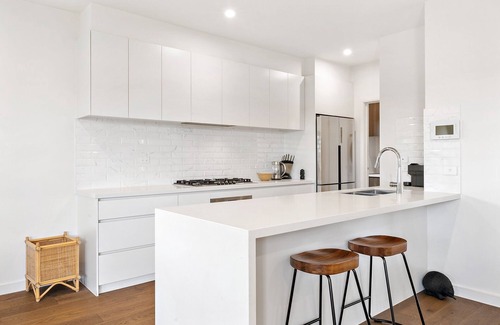 Glenroy House | Bright 2-Bed Glenroy Home with Courtyard
