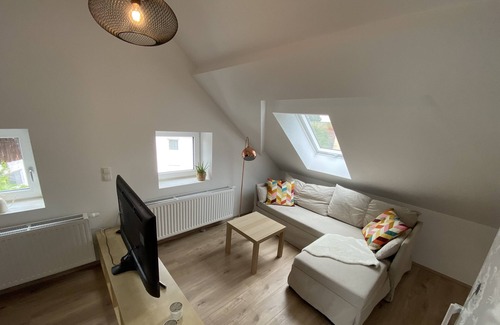 Dachau District Apartment | Bright 2 room apartment near Munich Airport