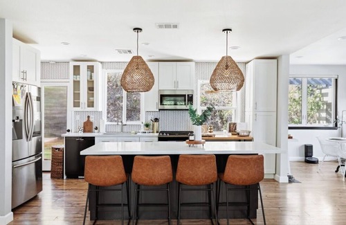 Westlake Village House | Bright 4 Bedroom Mountain View Home By Arts Plaza