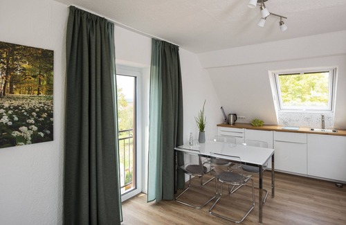 Dillingen an der Donau Apartment | Bright and stylish junior suite for up to 2 people with free WiFi