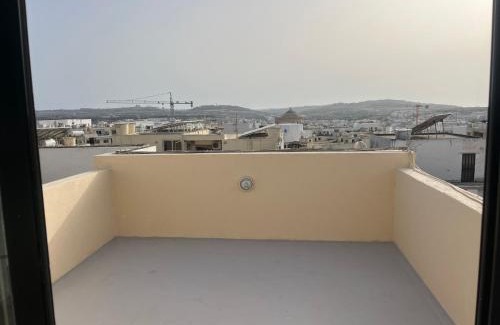 Naxxar Apartment | Bright & Airy 3 Bedroom Apartment