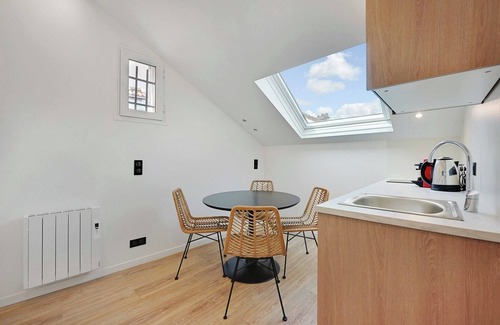 Aubervilliers Apartment | Bright and Charming apt - 1BD/2P - Aubervilliers